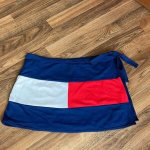 Tommy Hilfiger 2000s swim skirt with tie side